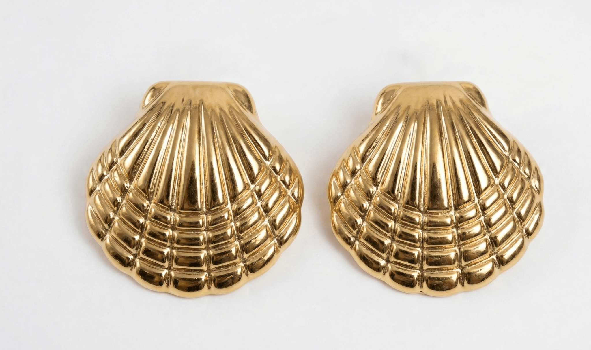 Pendientes Concha dorado - EONIA